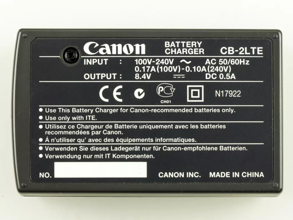 File:Canon battery charger CB2LTE-1290.jpg - a battery with a white background