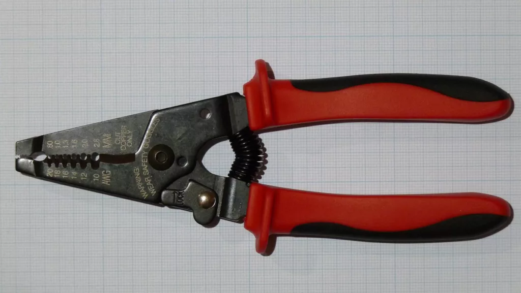 File:Gauged wire stripping scissors.JPG - Image of Technology, Wire Gauge
